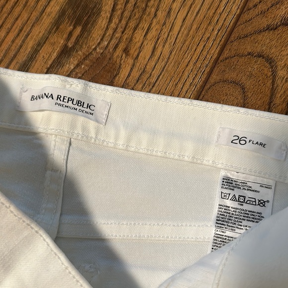 Banana Republic Flare Jeans - Picture 4 of 5